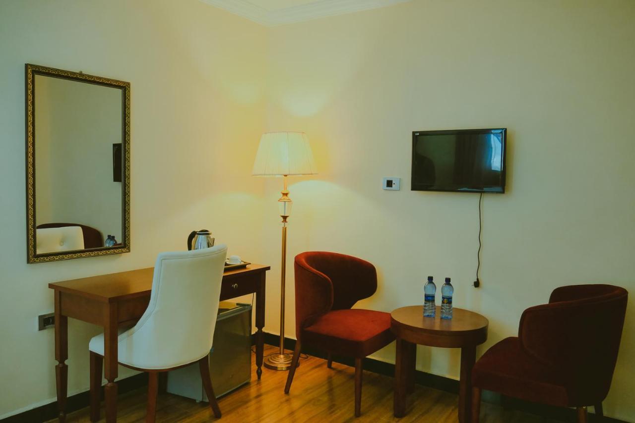 Moonlight Hotel Addis Ababa Bagian luar foto