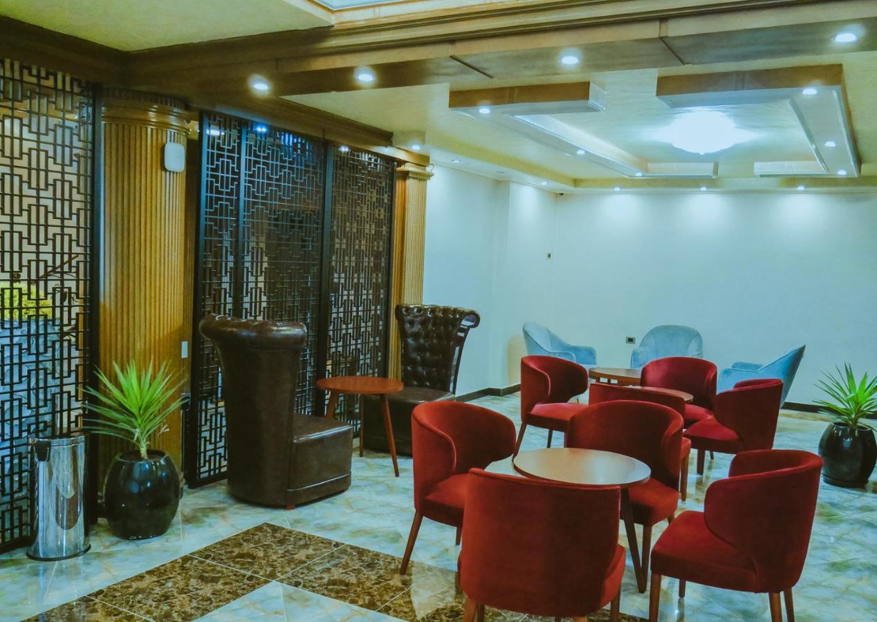 Moonlight Hotel Addis Ababa Bagian luar foto